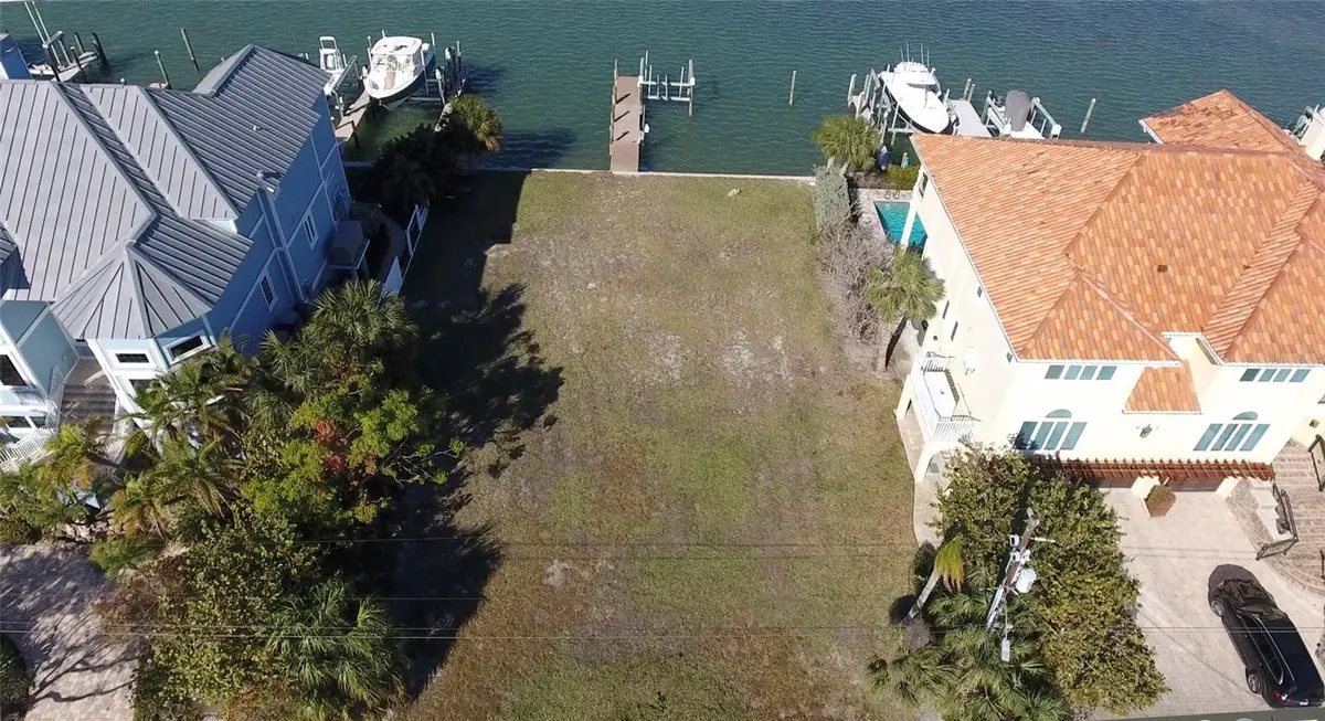 20 N Pine Circle, Belleair, FL 33756 - Image #1