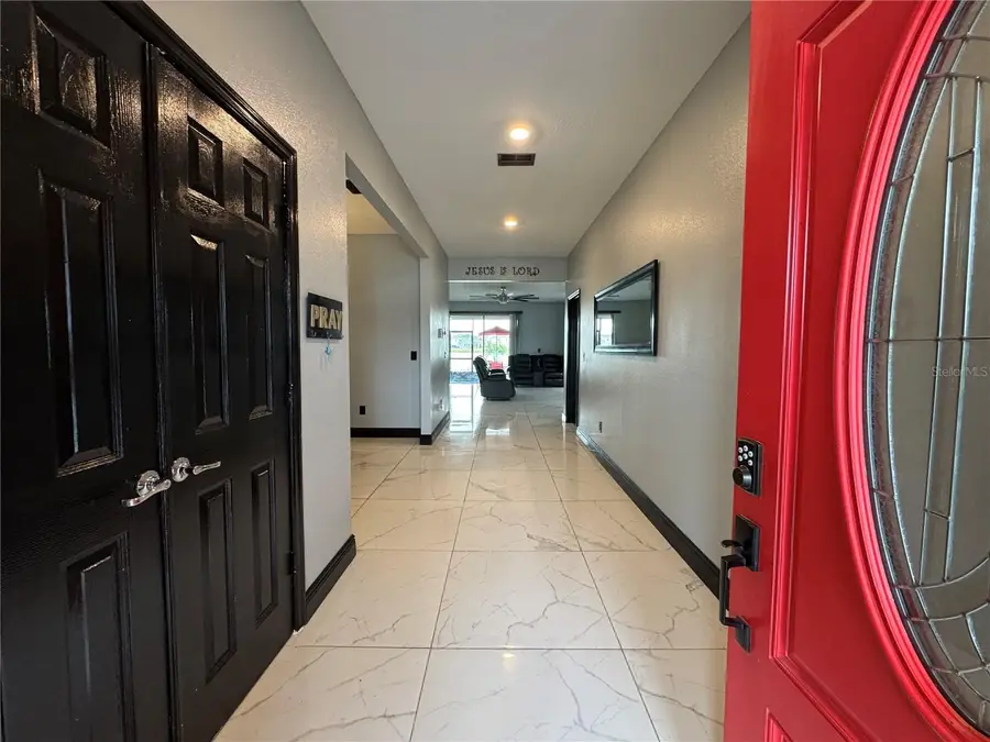 13828 Tonya Anne Drive, Riverview, FL 33579 - Image #2