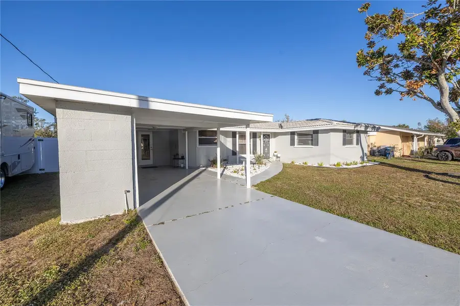 811 Camellia Avenue, Ellenton, FL 34222 - Image #2