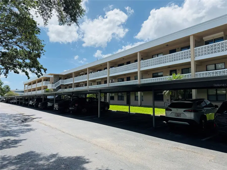 4920 Locust Street Ne #116, Saint Petersburg, FL 33703 - Image #2