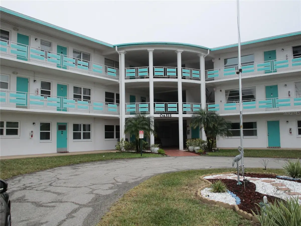 1900 59th Avenue N #212, Saint Petersburg, FL 33714 - Image #1