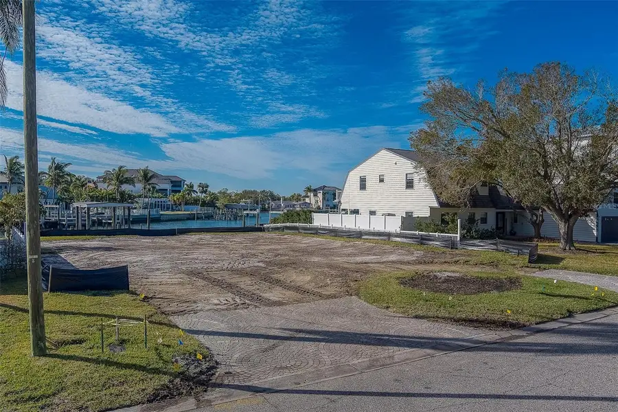 21 N Pine Circle, Belleair, FL 33756 - Image #3