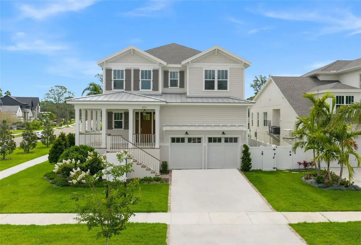 323 Appian Way Ne, Saint Petersburg, FL 33704 - Image #1