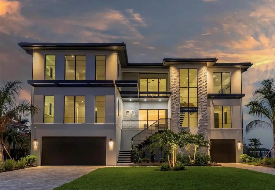 2081 Michigan Avenue Ne, Saint Petersburg, FL 33703 - Image #3