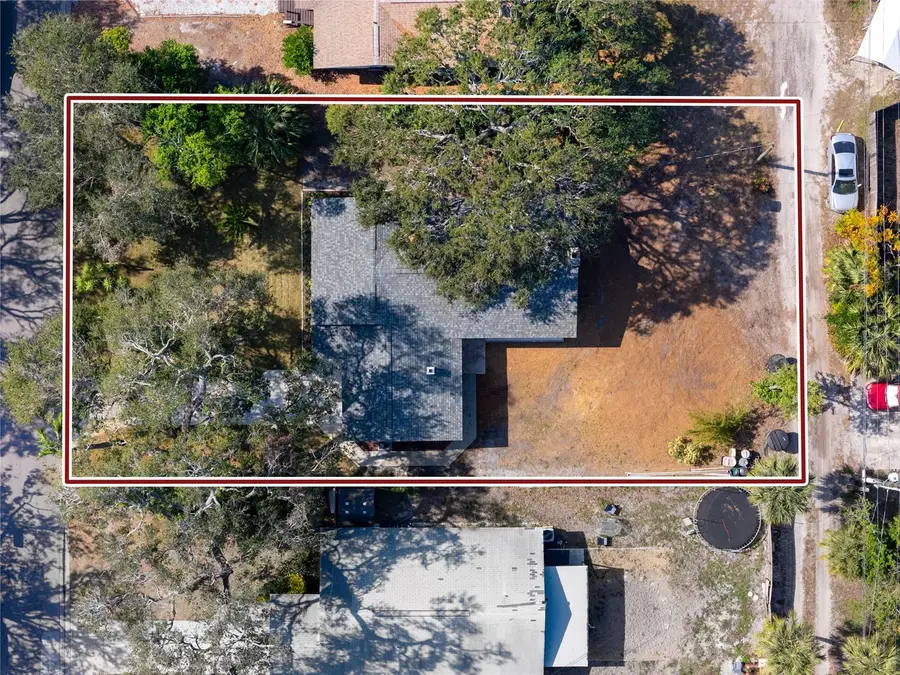 6923 Dartmouth Avenue N, Saint Petersburg, FL 33710 - Image #3