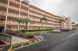 5623 80th Street N #505, Saint Petersburg, FL 33709 - Image #2