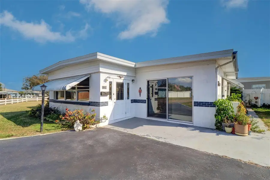 1235 45th Street N, Saint Petersburg, FL 33713 - Image #2