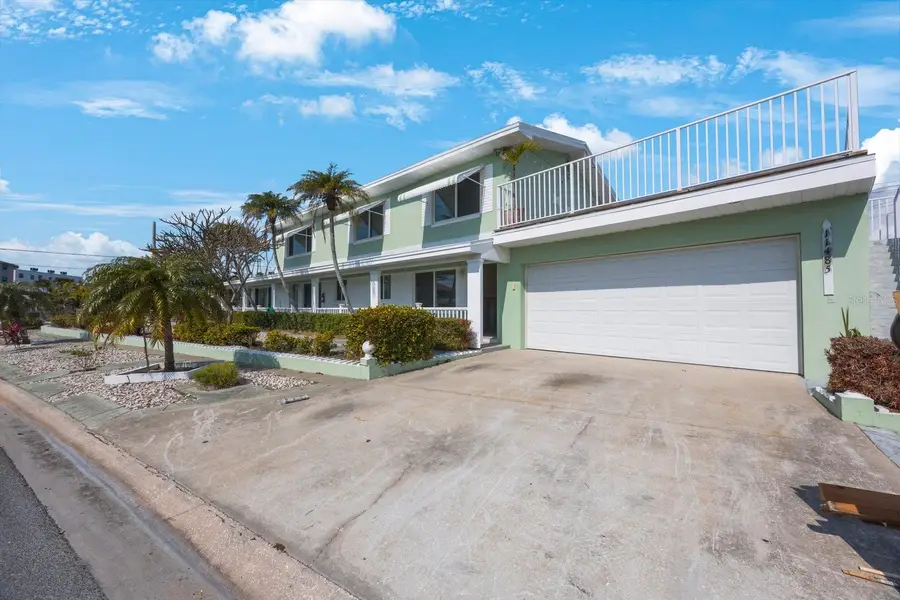 11485 2nd Street E, Treasure Island, FL 33706 - Image #2