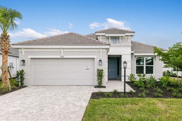 8092 Moonbeam Avenue, SARASOTA, FL 34241