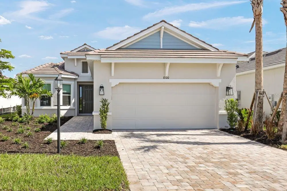 8100 Moonbeam Avenue, Sarasota, FL 34241 - Image #1