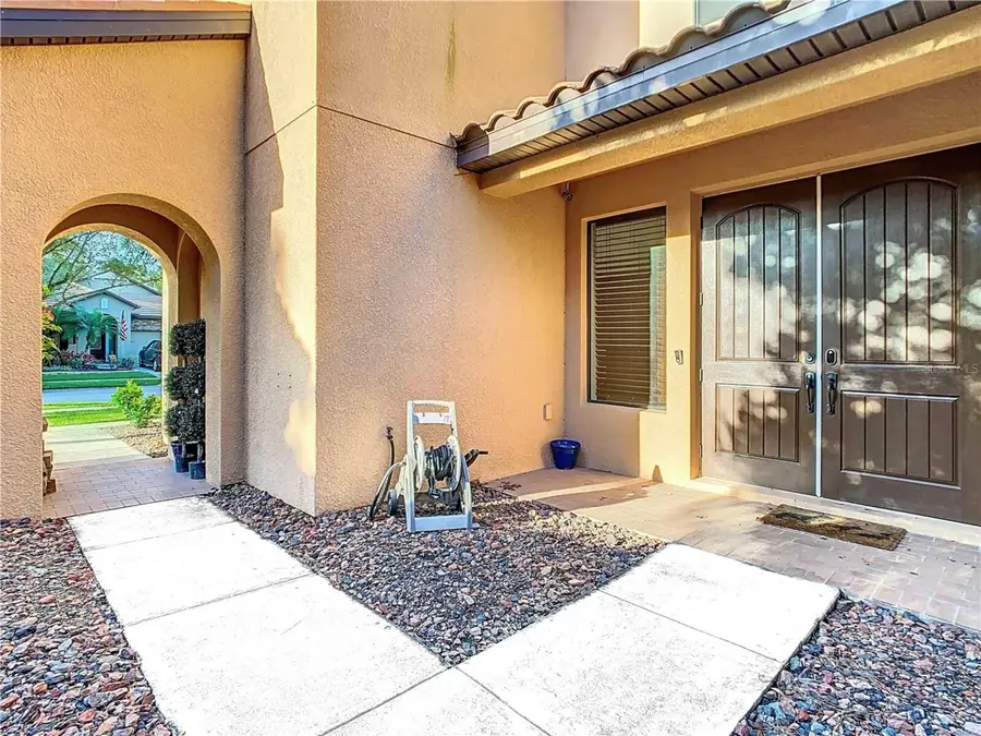 8264 Dunham Station Drive, Tampa, FL 33647 - Image #3