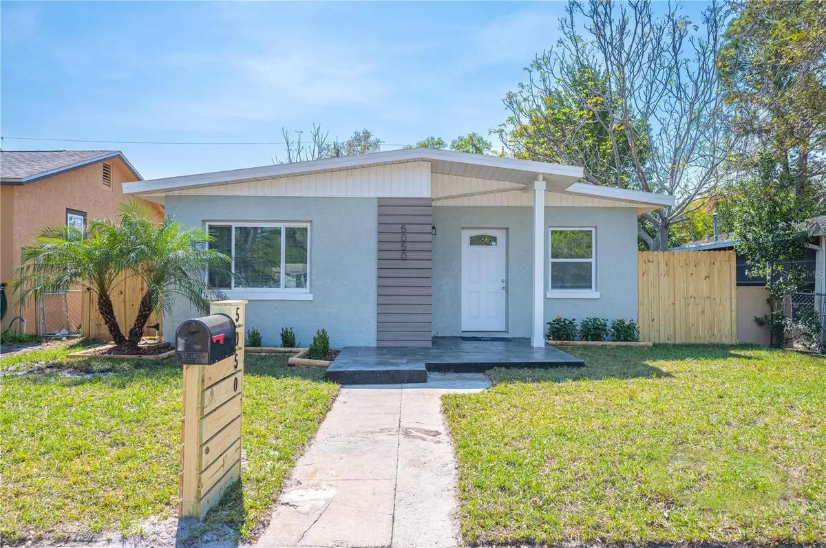 5050 Emerson Avenue S, Saint Petersburg, FL 33707 - Image #1