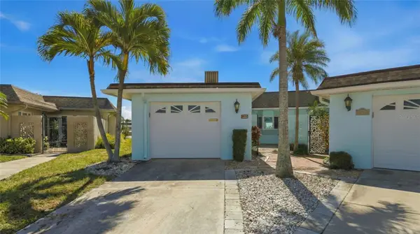 672 Boca Ciega Point Boulevard N, ST PETERSBURG, FL 33708