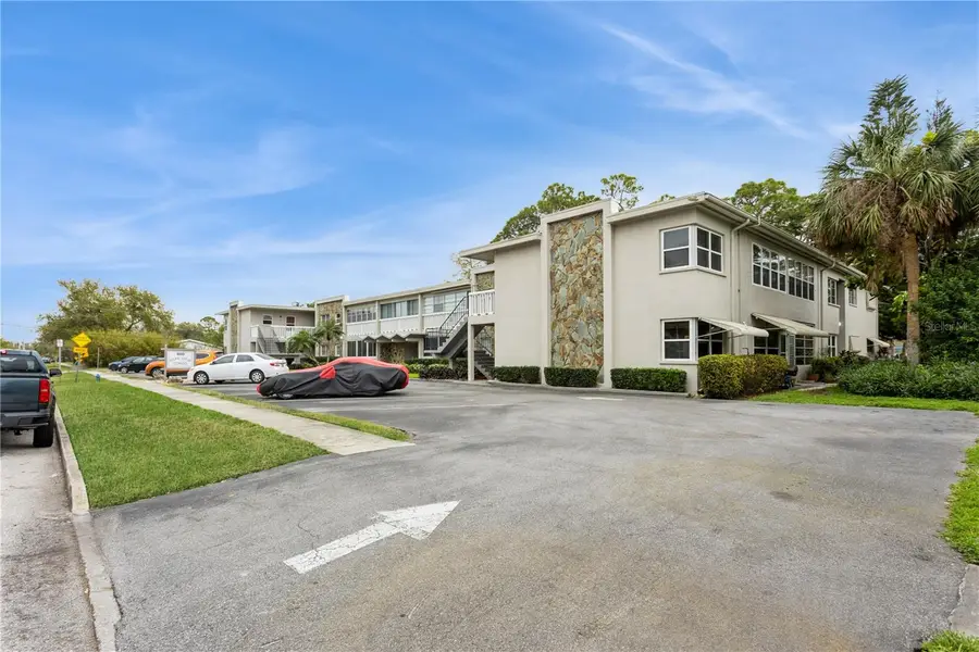 800 71st Avenue N #8, Saint Petersburg, FL 33702 - Image #3