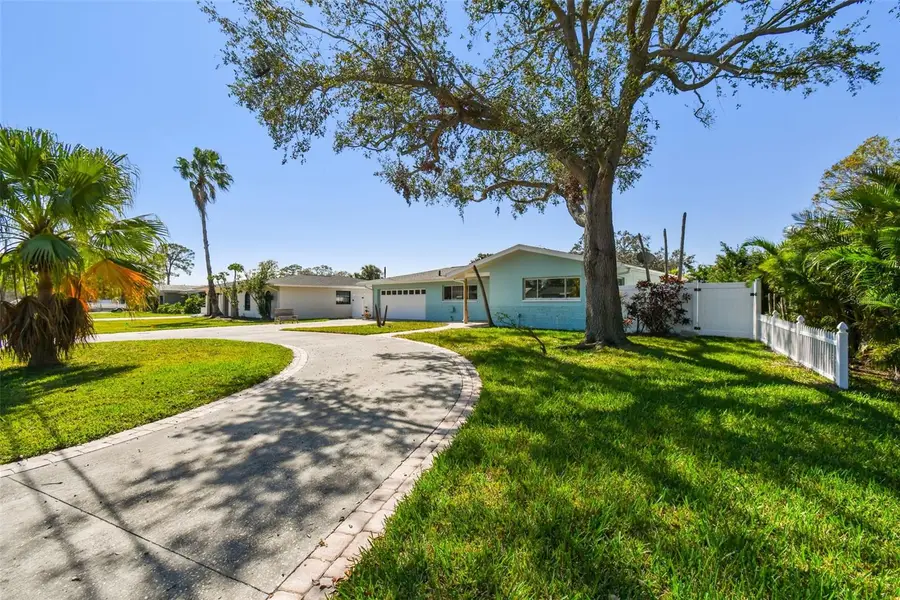 5050 Venetian Boulevard Ne, Saint Petersburg, FL 33703 - Image #3