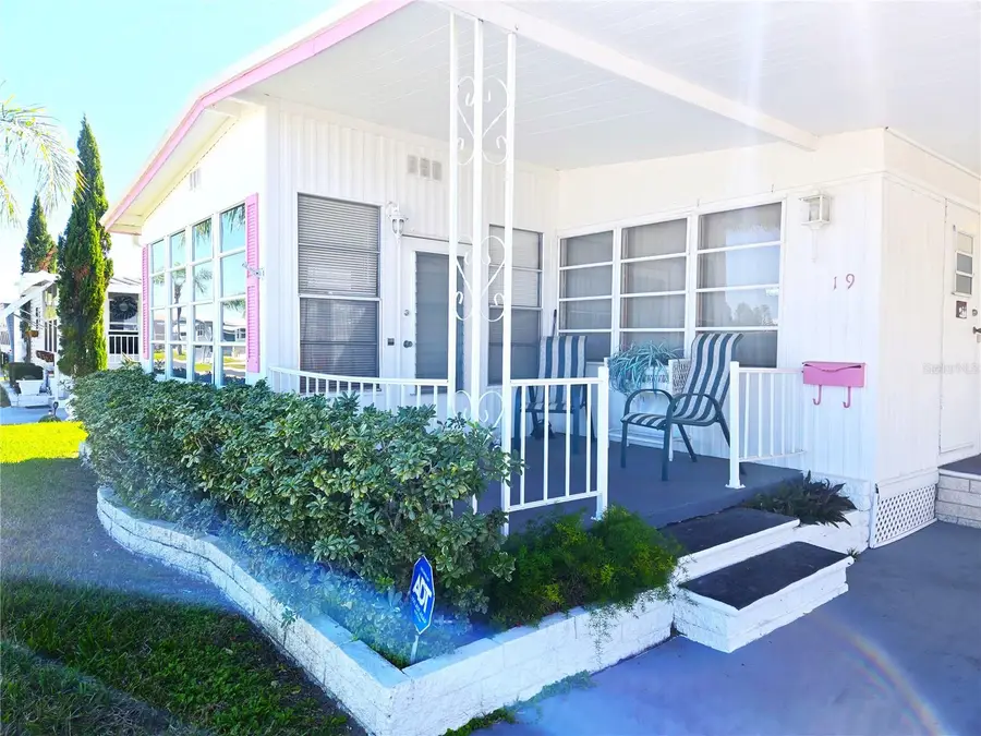 19 Drury Lane, Tarpon Springs, FL 34689 - Image #2