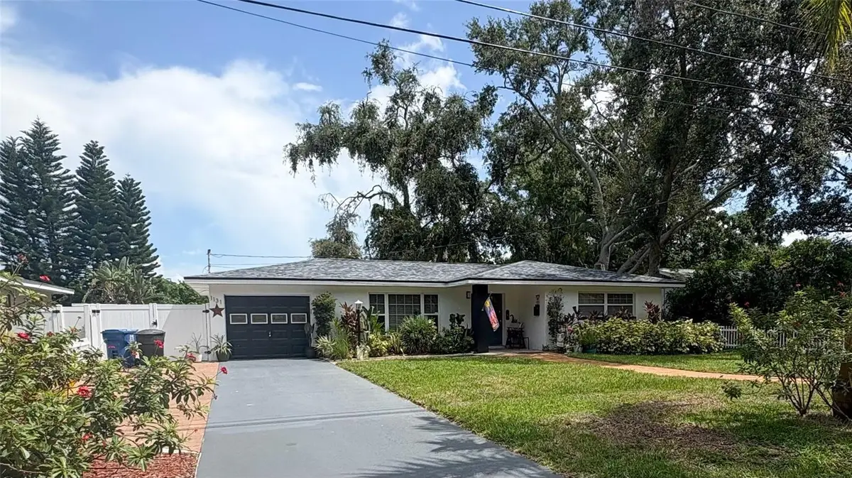 1131 60th Ave S, Saint Petersburg, FL 33705 - Image #1