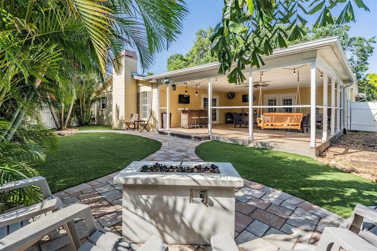 6041 16th Lane Ne, Saint Petersburg, FL 33703 - Image #1