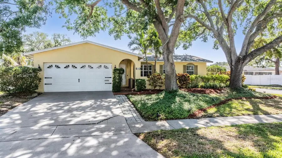 6041 16th Lane Ne, Saint Petersburg, FL 33703 - Image #2