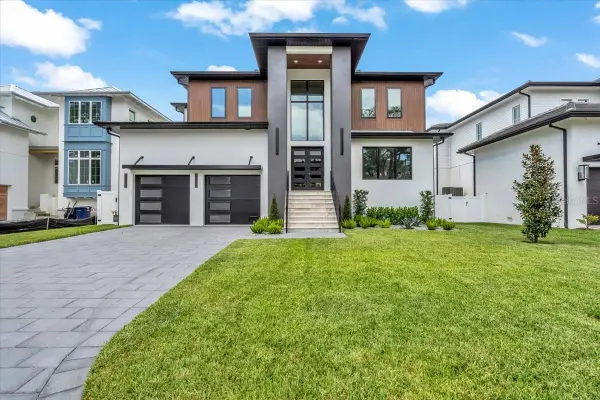 5017 W Dickens Avenue, TAMPA, FL 33629