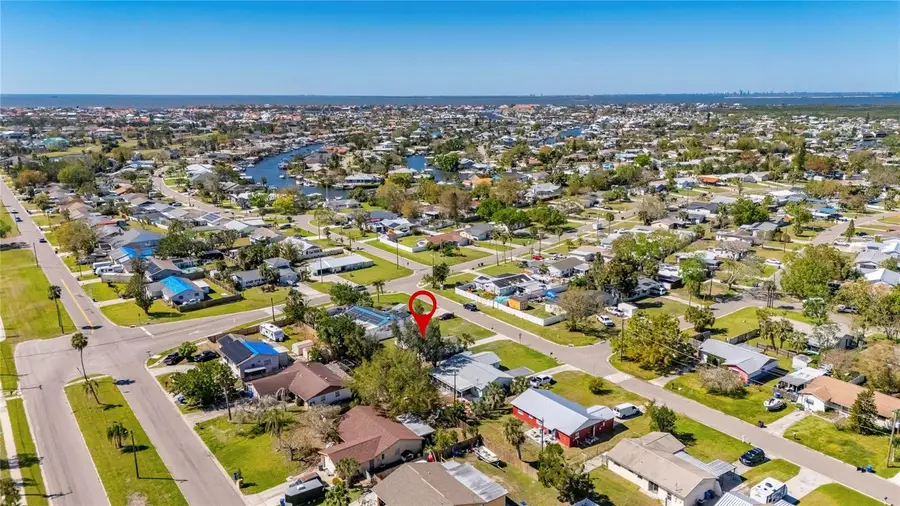 564 Florida Circle S, Apollo Beach, FL 33572 - Image #3