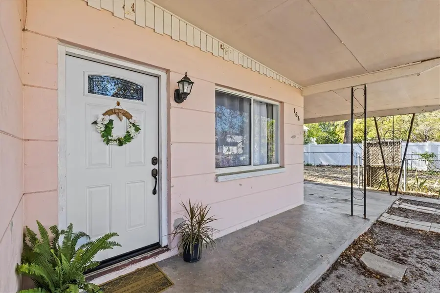 164 NW Lincoln Circle N, Saint Petersburg, FL 33702 - Image #2