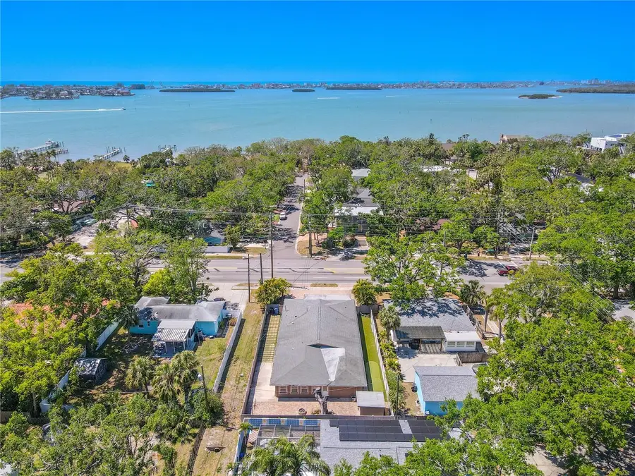 2121 Park Street N, Saint Petersburg, FL 33710 - Image #2