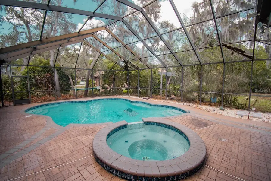 2910 Pine Club Drive, Plant City, FL 33566 - Image #2