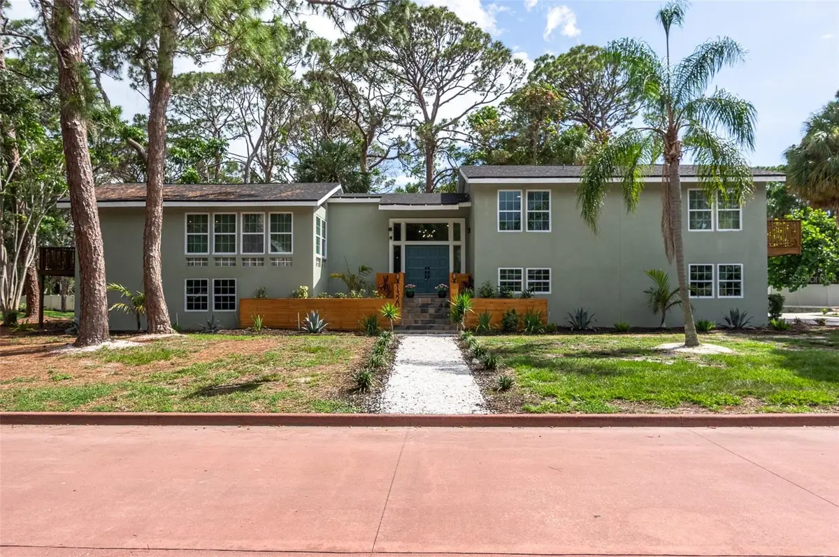 1320 Coral Way S, Saint Petersburg, FL 33705 - Image #1