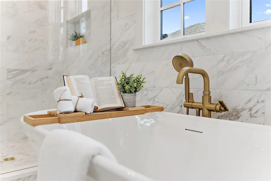 235 24th Avenue Se, Saint Petersburg, FL 33705 - Image #3