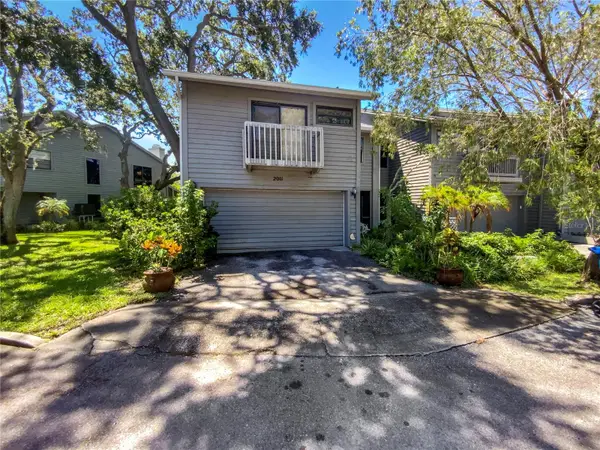 2011 Arbor Drive, CLEARWATER, FL 33760