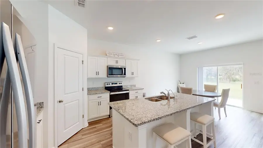 35646 Eastbrook Avenue, Zephyrhills, FL 33541 - Image #2