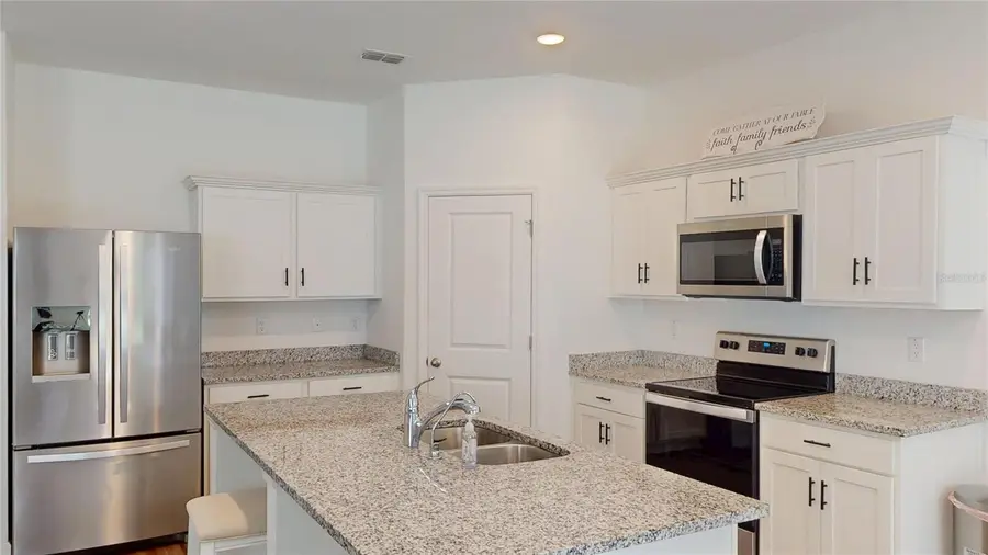 35646 Eastbrook Avenue, Zephyrhills, FL 33541 - Image #3