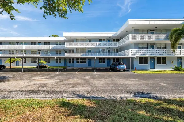 4720 Locust Street Ne #206, ST PETERSBURG, FL 33703