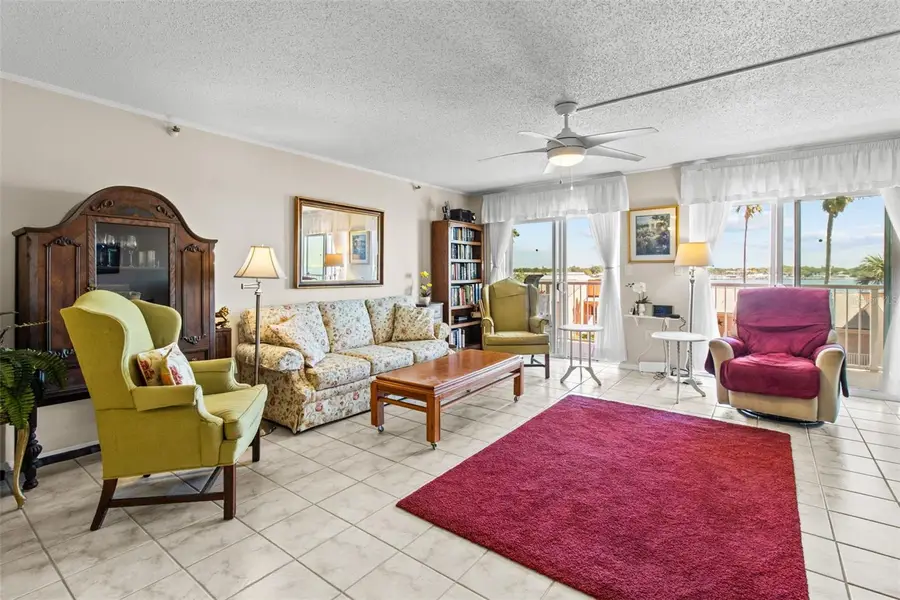 7430 Sunshine Skyway Lane S #402, Saint Petersburg, FL 33711 - Image #3