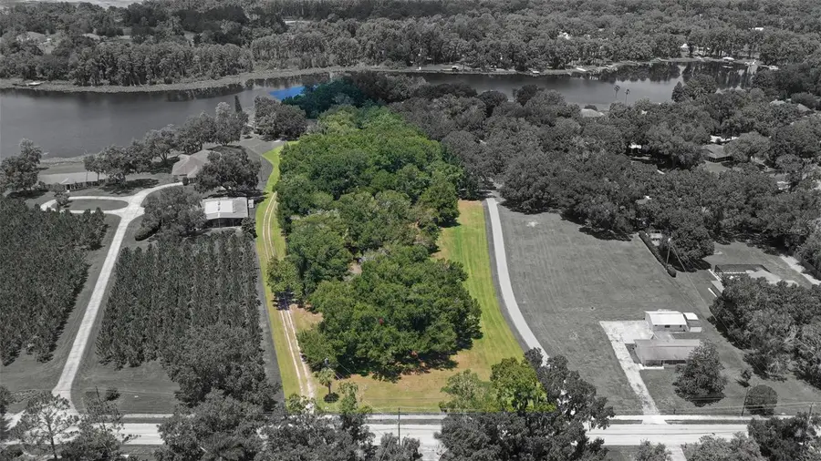 18302 Hanna Road, Lutz, FL 33549 - Image #2