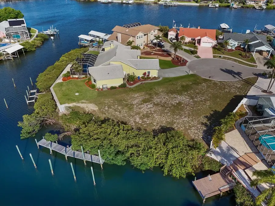6646 Dolphin Cove Drive, Apollo Beach, FL 33572 - Image #2