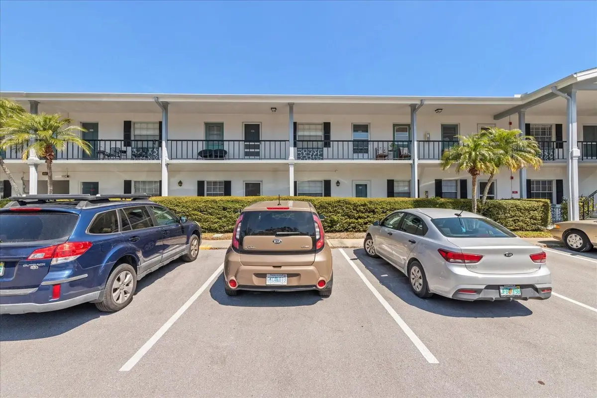 100 Glennes Lane #207, Dunedin, FL 34698 - Image #1