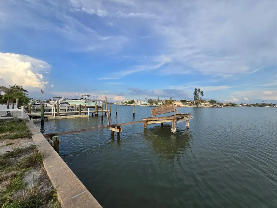 249 144th Avenue, Madeira Beach, FL 33708 - Image #3