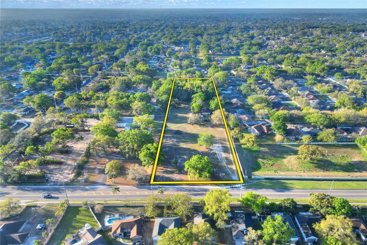 4207 E Lumsden Road, Valrico, FL 33594 - Image #1