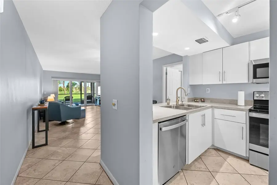 6269 Palma Del Mar Boulevard S #112, Saint Petersburg, FL 33715 - Image #3