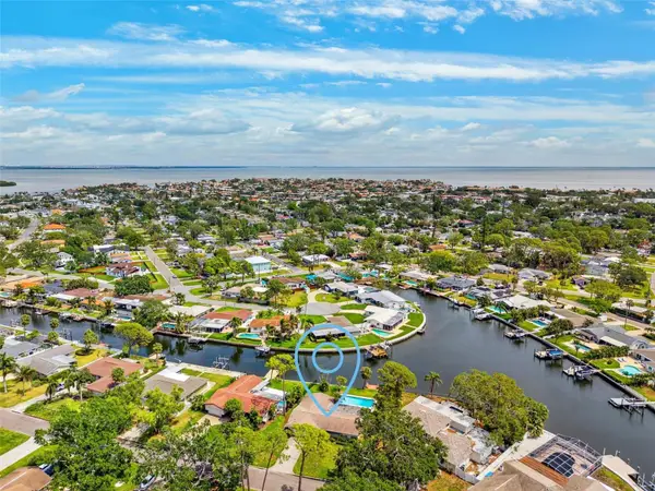 5201 Dover Street Ne, ST PETERSBURG, FL 33703