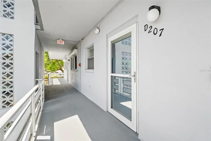 5660 80th Street N #D207, Saint Petersburg, FL 33709 - Image #3