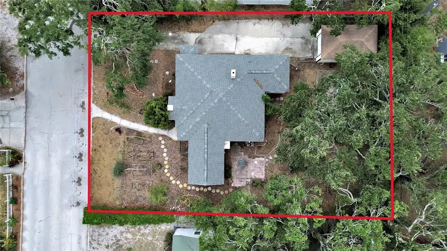 235 38th Street S, Saint Petersburg, FL 33711 - Image #3