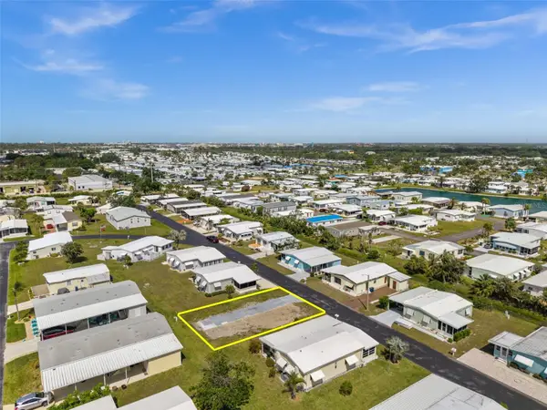 561 Longwood Drive, VENICE, FL 34285