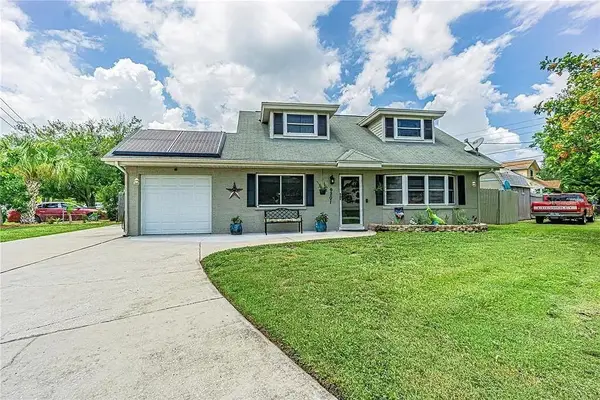 9201 86th Avenue, SEMINOLE, FL 33777