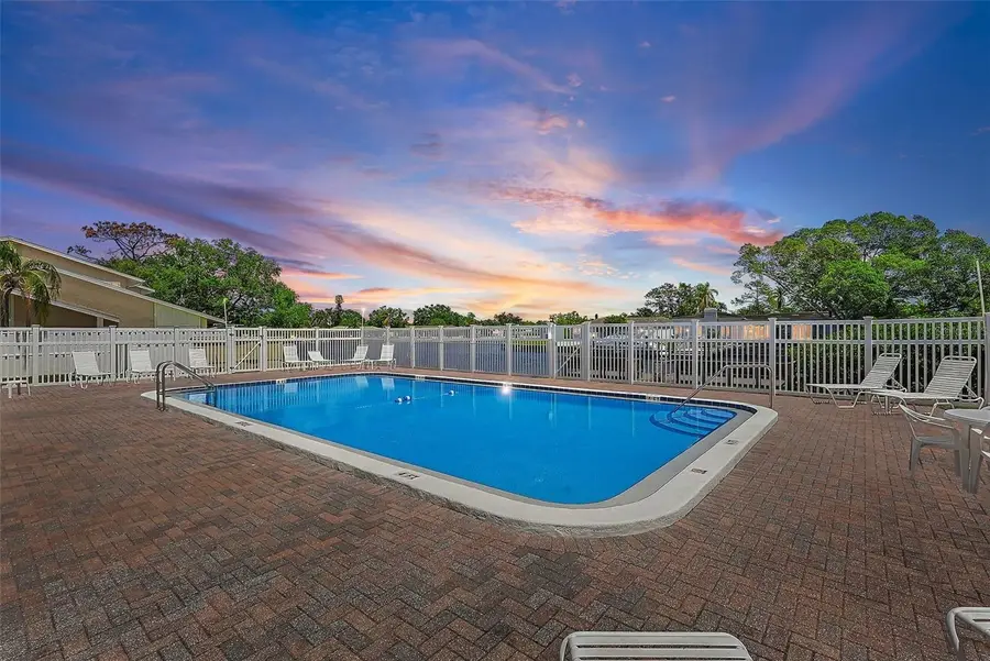 6490 Cape Hatteras Way Ne #4, Saint Petersburg, FL 33702 - Image #2