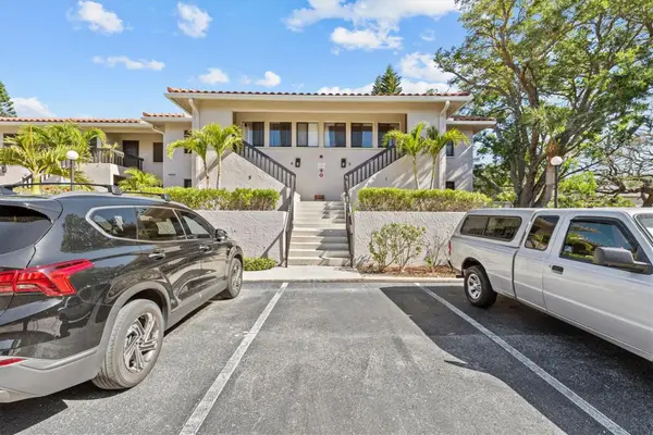 1800 Mariner Drive #2, TARPON SPRINGS, FL 34689