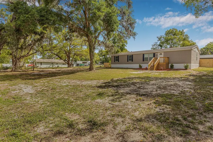 7706 23rd Street, Zephyrhills, FL 33540 - Image #2