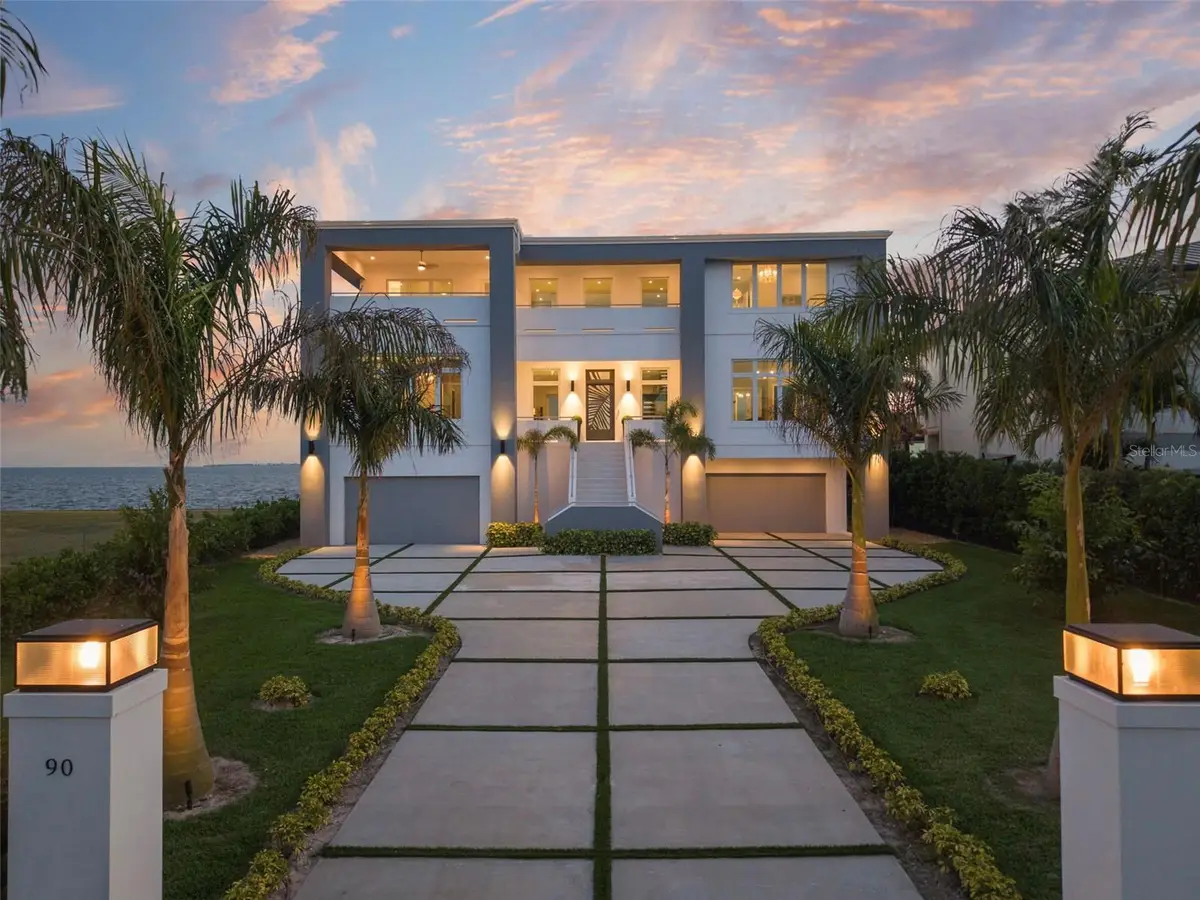 90 Martinique Avenue, Tampa, FL 33606 - Image #1